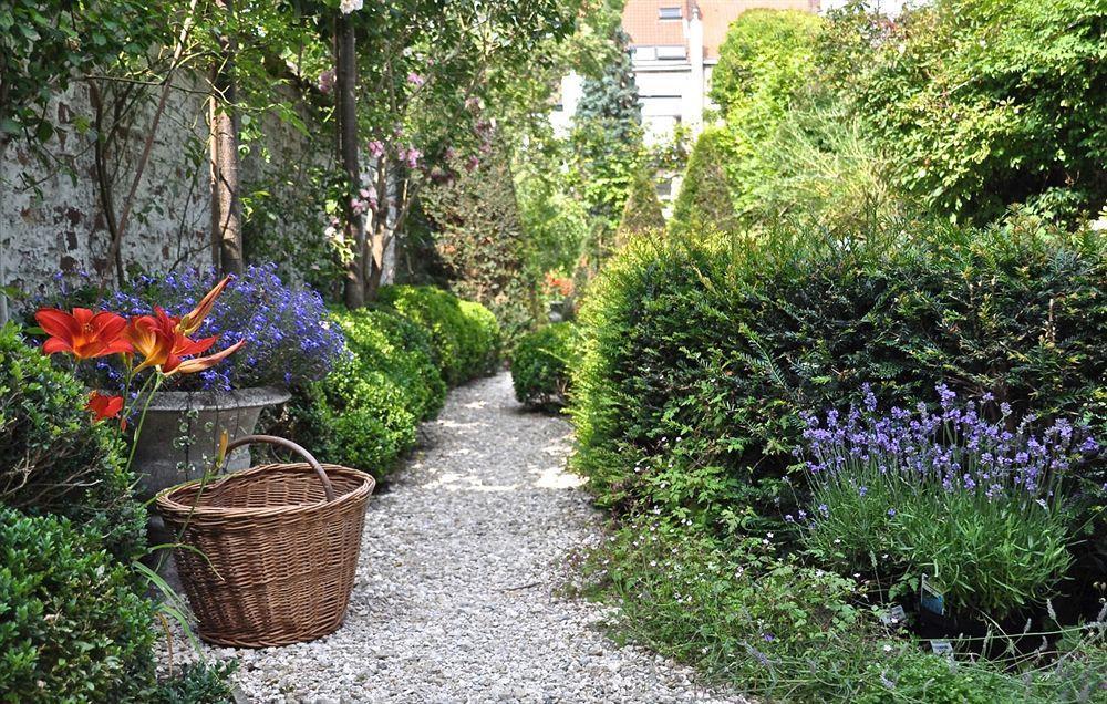 B&B Un Jardin En Ville Saint-Gilles Екстериор снимка