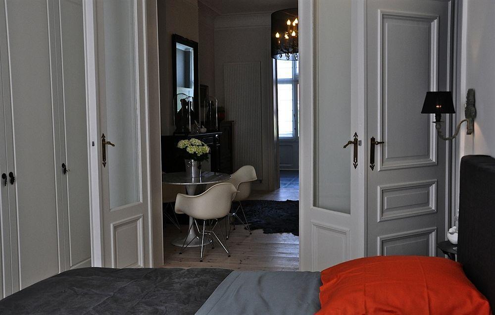 B&B Un Jardin En Ville Saint-Gilles Екстериор снимка